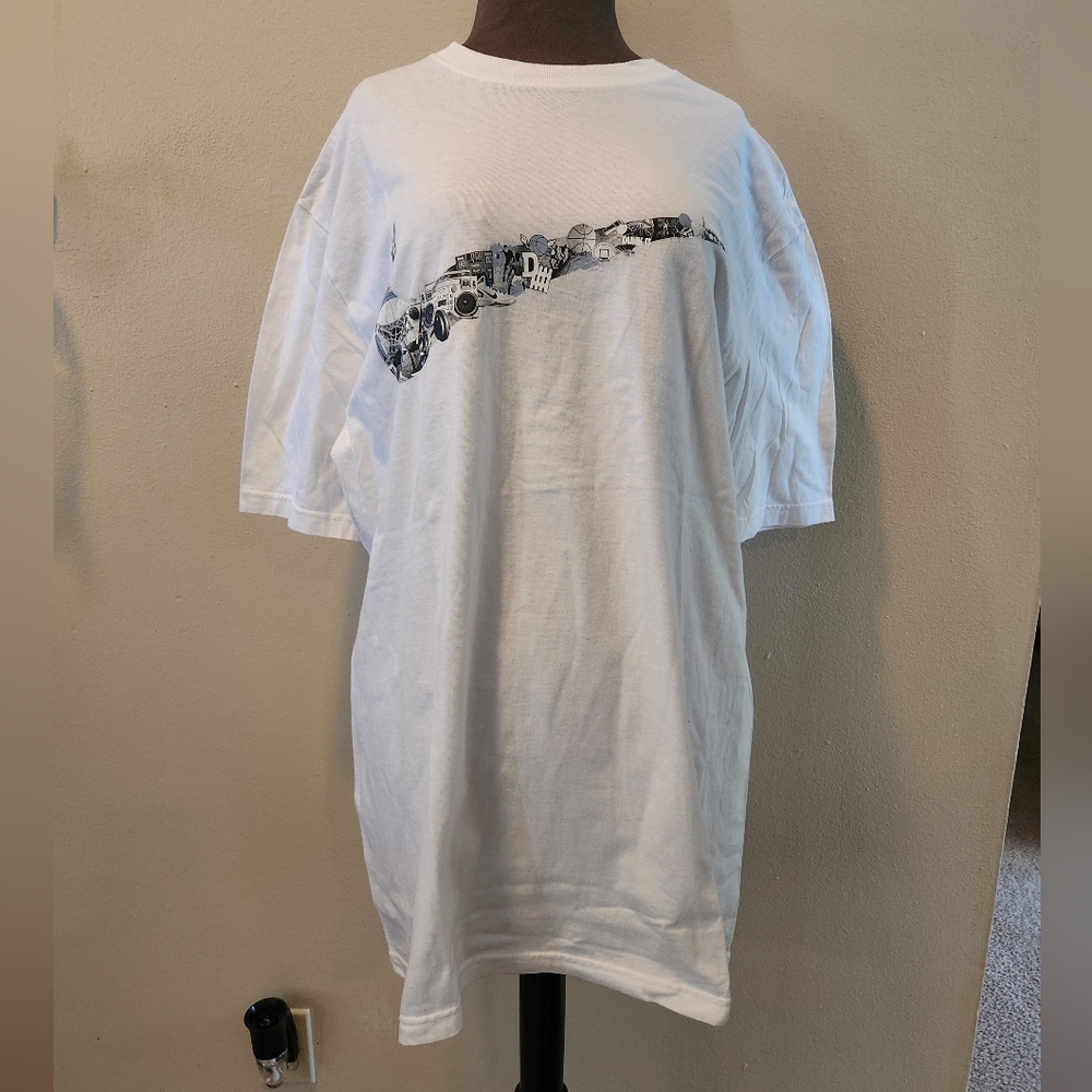 Nike White Men's Tee with Graphic Design